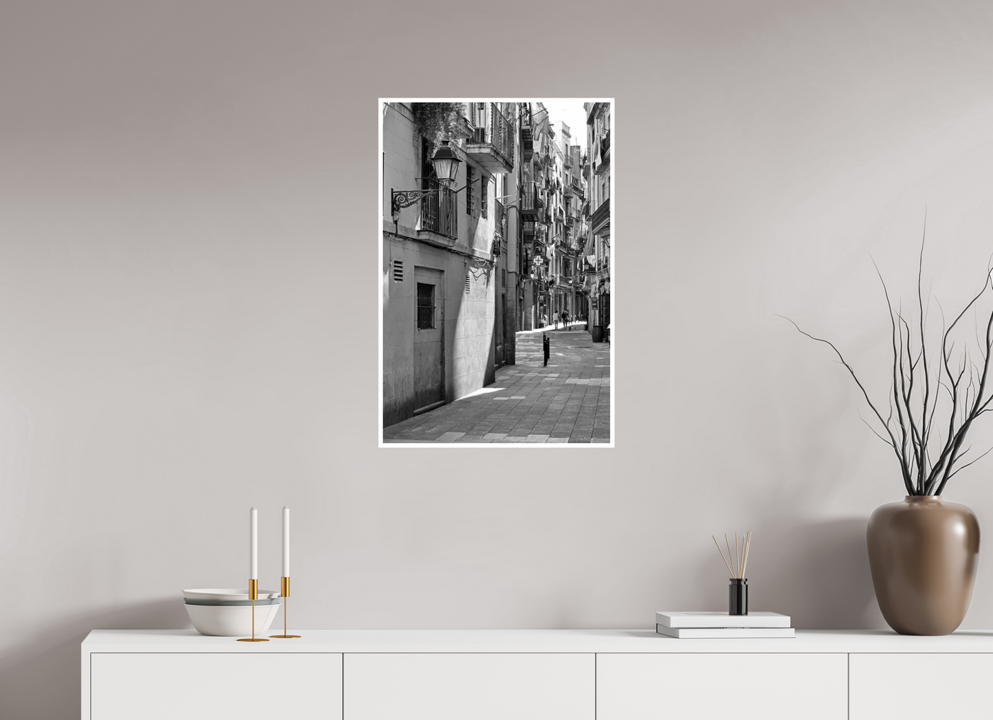 20 x 30″, B&W Print .39 Border Barcelona
