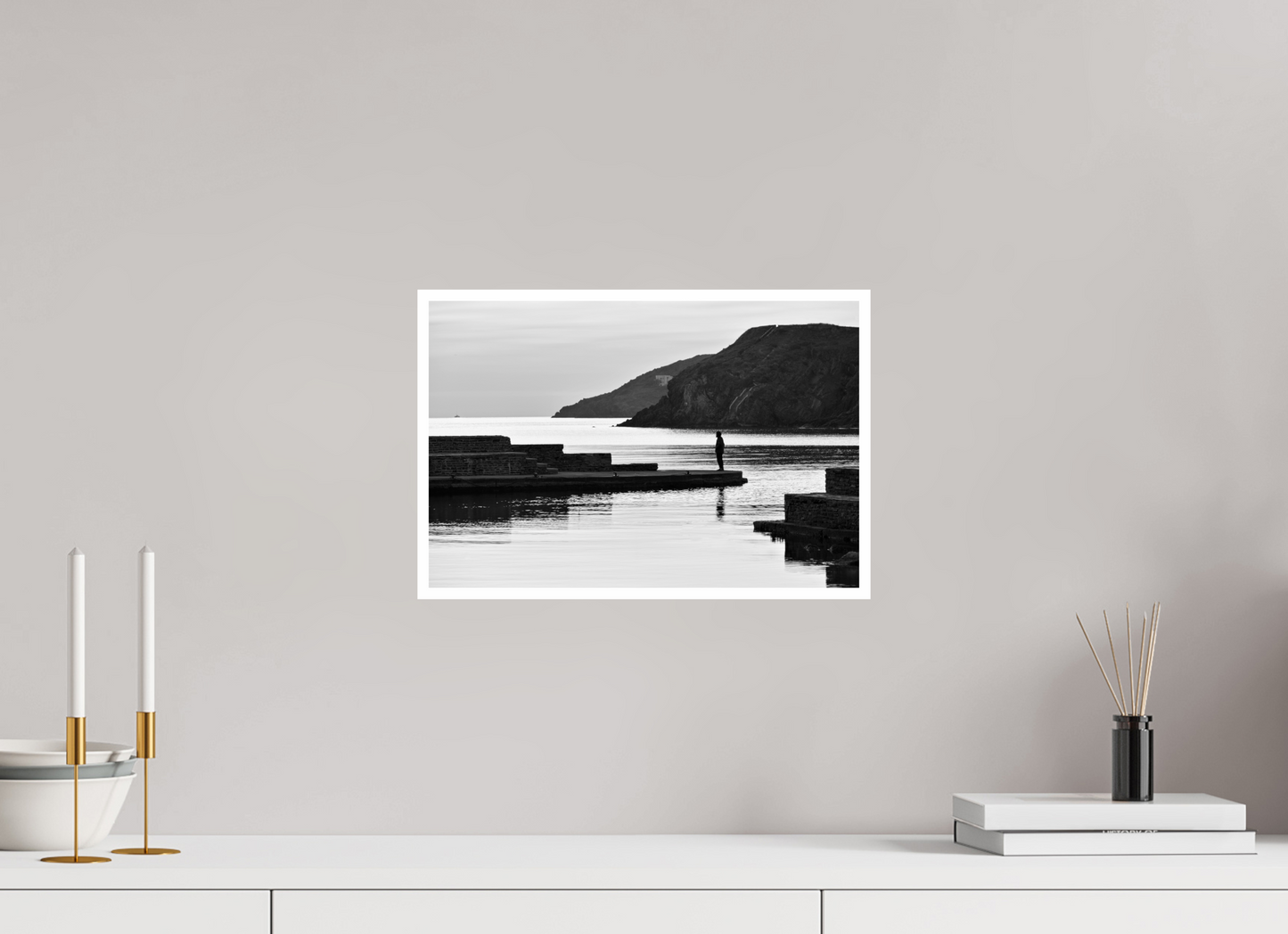 15 x 10″, B&W Print .39 Border Contemplate